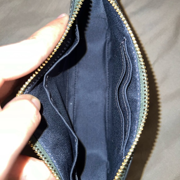 New green Coach Nolita crocodile embossed leather purse - Picture 4 of 7